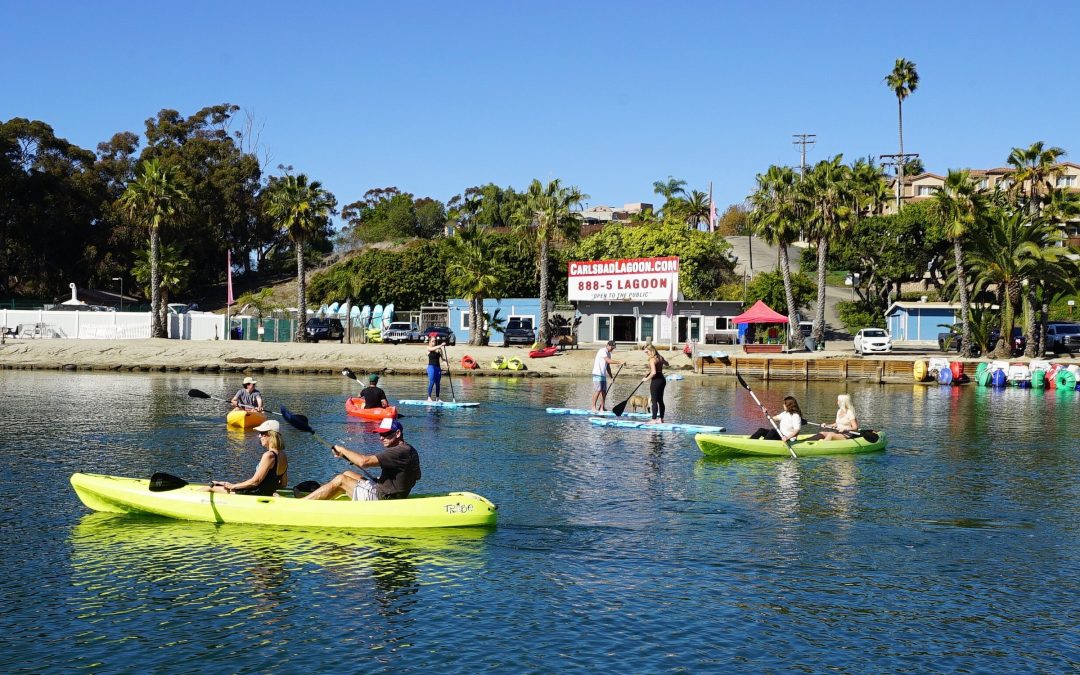 Stand Up Paddleboarding at Agua Hedionda Lagoon: A Splash of Fun in Carlsbad