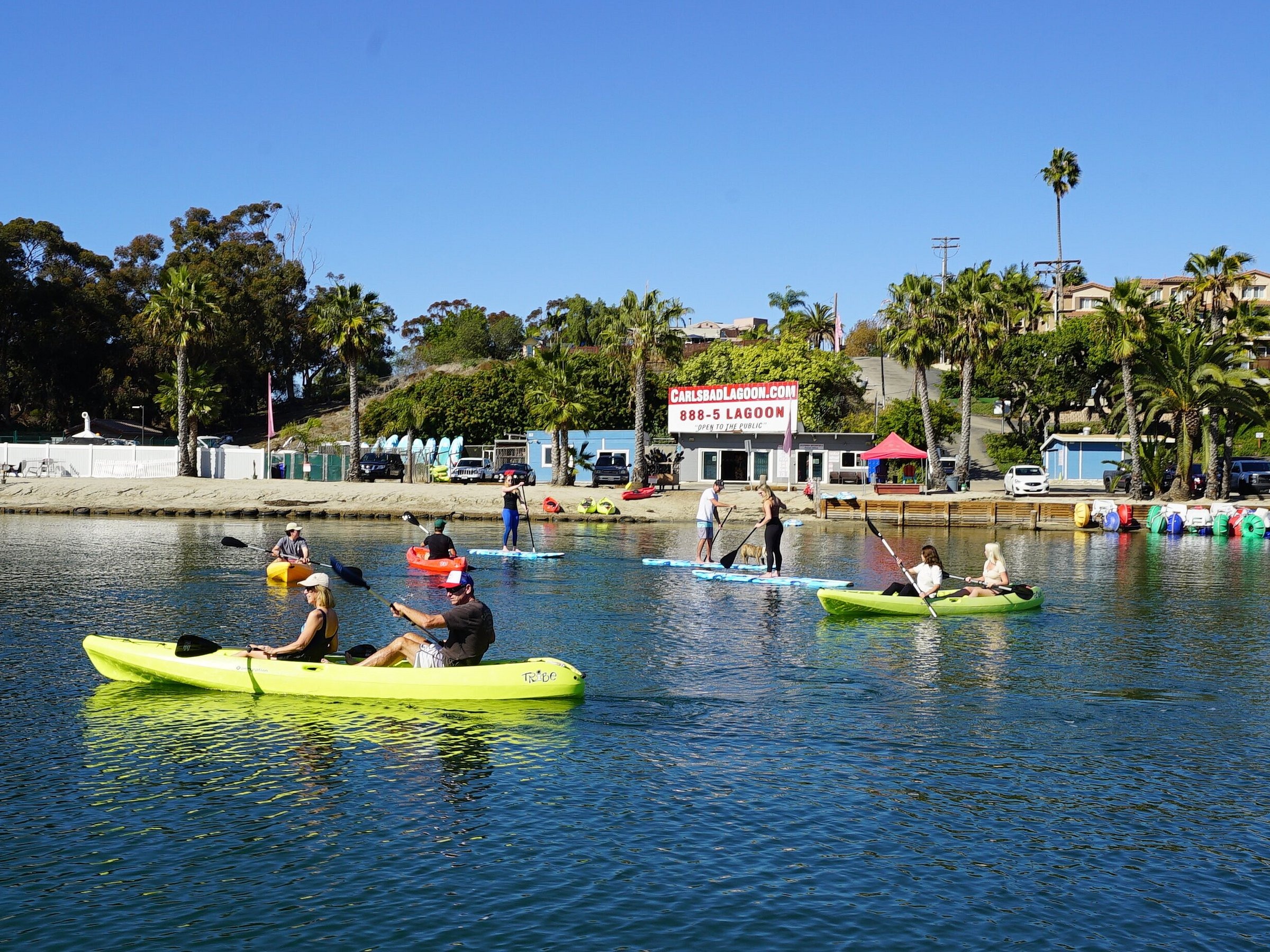 Stand Up Paddleboarding at Agua Hedionda Lagoon: A Splash of Fun in Carlsbad